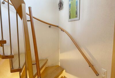 Beidseitiger Flexo Handlauf an einer Treppenmeister-Treppe